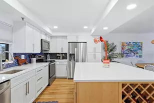 1001 Benjamin Franklin Dr, Sarasota, FL 34236 - Photo 4