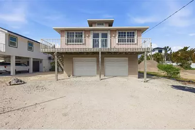 2806 Gulf Drive, Holmes Beach, FL 34217 - Photo 2