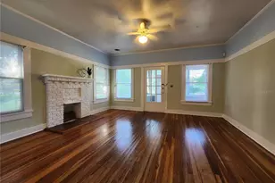 2121 7th Ave W, Bradenton, FL 34205 - Photo 4