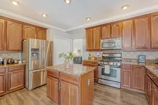 6122 Blue Runner Ct, Lakewood Ranch, FL 34202 - Photo 16