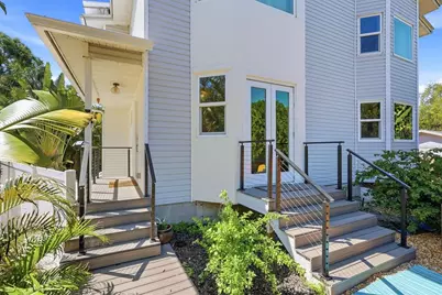 2538 Trinidad Street, Sarasota, FL 34231 - Photo 2