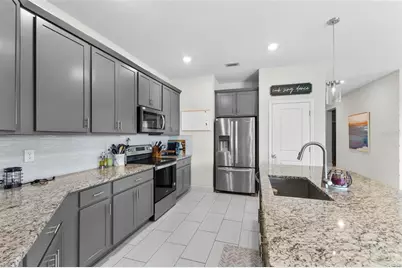 7434 35th Lane E, Sarasota, FL 34243 - Photo 4