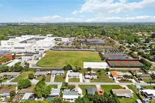 2546 Parma St, Sarasota, FL 34231 - Photo 64