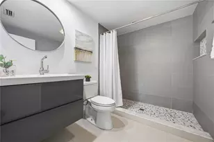 2546 Parma St, Sarasota, FL 34231 - Photo 40