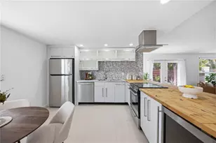 2546 Parma St, Sarasota, FL 34231 - Photo 18