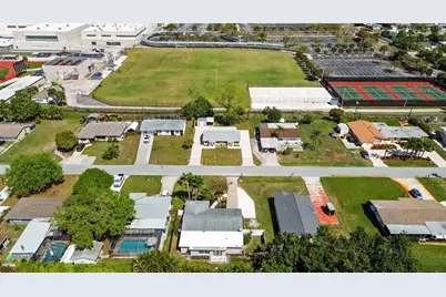 2546 Parma Street, Sarasota, FL 34231 - Photo 60