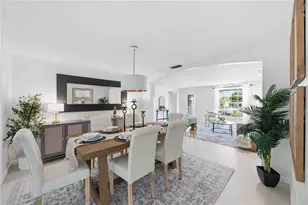 2546 Parma St, Sarasota, FL 34231 - Photo 12