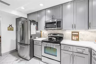 415 Spring Lakes Blvd, Bradenton, FL 34210 - Photo 12