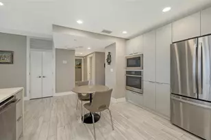 2120 Harbourside Dr, Longboat Key, FL 34228 - Photo 30