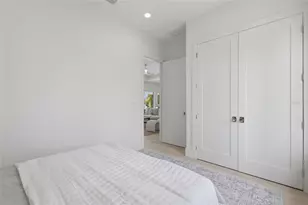 680 Key Royale Dr, Holmes Beach, FL 34217 - Photo 28