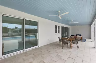 680 Key Royale Dr, Holmes Beach, FL 34217 - Photo 40