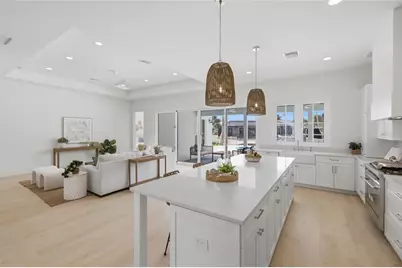 680 Key Royale Drive, Holmes Beach, FL 34217 - Photo 16