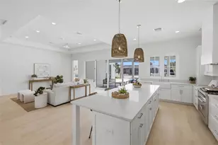 680 Key Royale Dr, Holmes Beach, FL 34217 - Photo 16