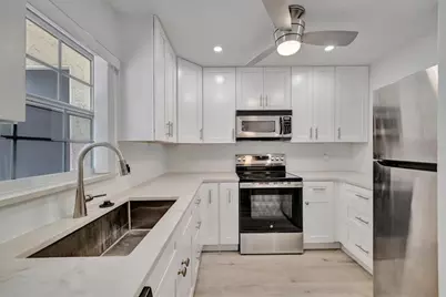 9819 Hernando Court #29-A, Bradenton, FL 34210 - Photo 8