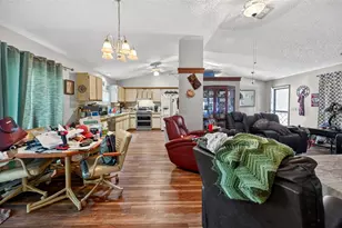 5257 Abagail Dr, Spring Hill, FL 34608 - Photo 4