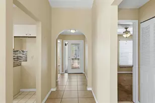 3804 41st Ave W, Bradenton, FL 34205 - Photo 4