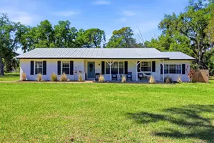 9811 28th Ave E, Palmetto, FL 34221 - Photo 1