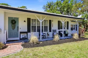 9811 28th Ave E, Palmetto, FL 34221 - Photo 4