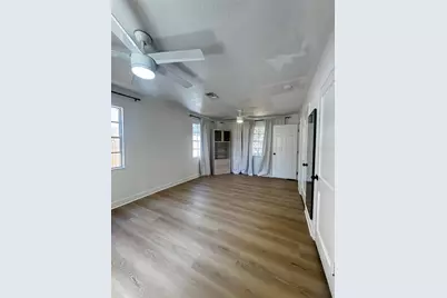 3008 Hillview Street, Sarasota, FL 34239 - Photo 14