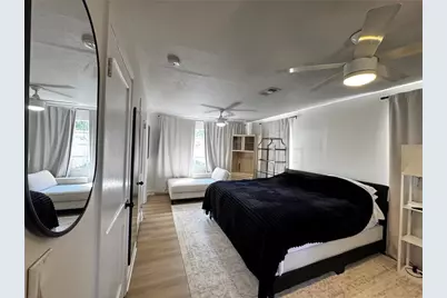 3008 Hillview Street, Sarasota, FL 34239 - Photo 10