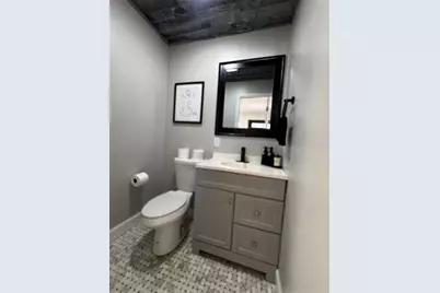 3008 Hillview Street, Sarasota, FL 34239 - Photo 22