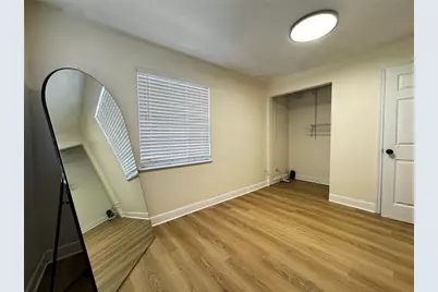 3008 Hillview Street, Sarasota, FL 34239 - Photo 16