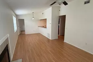 3833 59th Ave W, Bradenton, FL 34210 - Photo 4