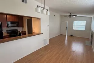 3833 59th Ave W, Bradenton, FL 34210 - Photo 2