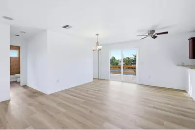 515 46th Street W, Palmetto, FL 34221 - Photo 8