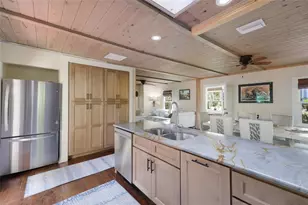 7030 Poinsettia Ave, Longboat Key, FL 34228 - Photo 14