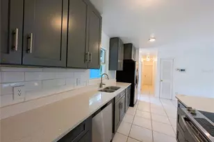 1119 40th St, Sarasota, FL 34234 - Photo 4