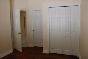 7803 33rd St E, Sarasota, FL 34243 - Photo 24