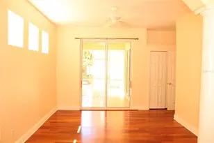 7803 33rd St E, Sarasota, FL 34243 - Photo 14