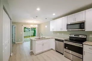 1101 2nd St W, Bradenton, FL 34205 - Photo 10