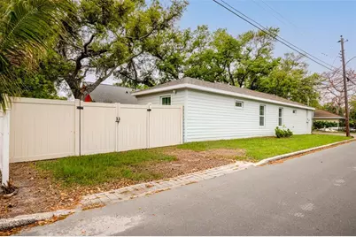 1101 2nd Street W, Bradenton, FL 34205 - Photo 34
