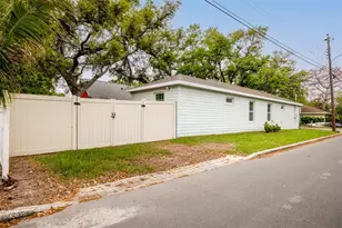 1101 2nd St W, Bradenton, FL 34205 - Photo 34