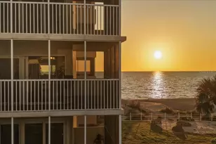 633 Alhambra Rd, Venice, FL 34285 - Photo 2