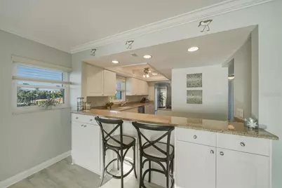 633 Alhambra Road #301, Venice, FL 34285 - Photo 12