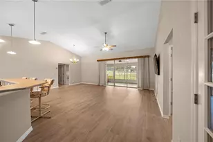 21127 Royal St Georges Ln, Leesburg, FL 34748 - Photo 10