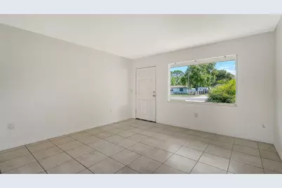 6008 9th Street E, Bradenton, FL 34203 - Photo 8