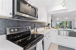 3053 Taywood Meadows, Sarasota, FL 34235 - Photo 14