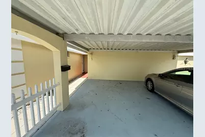 5835 Tidewood Avenue #16, Sarasota, FL 34231 - Photo 4