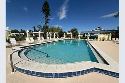 5835 Tidewood Avenue #16, Sarasota, FL 34231 - Photo 2