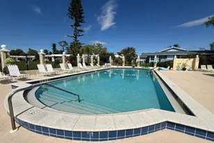 5835 Tidewood Ave, Sarasota, FL 34231 - Photo 2