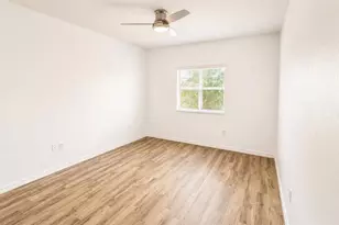 1064 N Tamiami Trl, Sarasota, FL 34236 - Photo 14