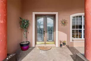 566 Planters Manor Way, Bradenton, FL 34212 - Photo 8