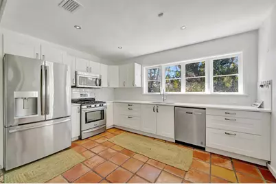 4237 Higel Avenue, Sarasota, FL 34242 - Photo 14