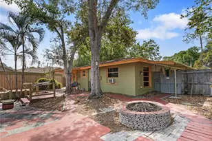 4311 Foremere Pl, Sarasota, FL 34231 - Photo 20