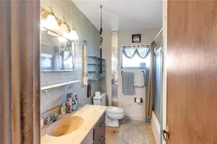 508 63rd Ave Dr W, Bradenton, FL 34207 - Photo 8