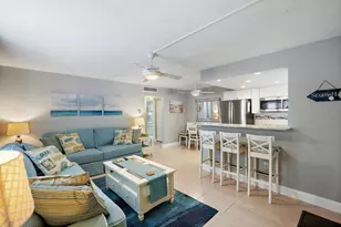 11440 1st St E, Treasure Island, FL 33706 - Photo 10